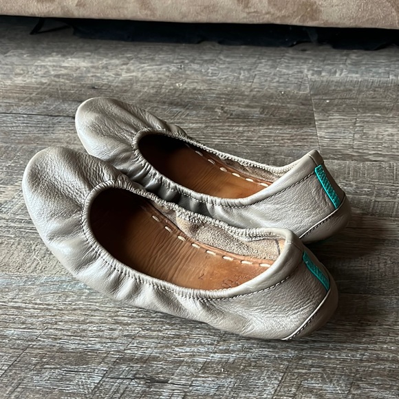Tieks Taupe Ballet Flats - Picture 7 of 7
